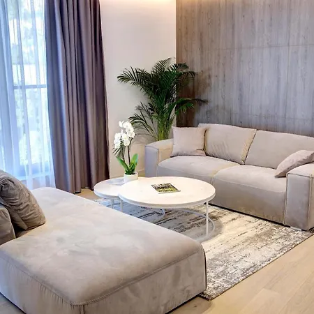 Four Blue Seasons - Luxury Apartment *