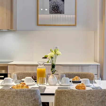 Four Blue Seasons - Luxury Apartment *