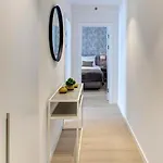 Four Blue Seasons - Luxury Apartment