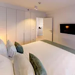 Four Blue Seasons - Luxury *