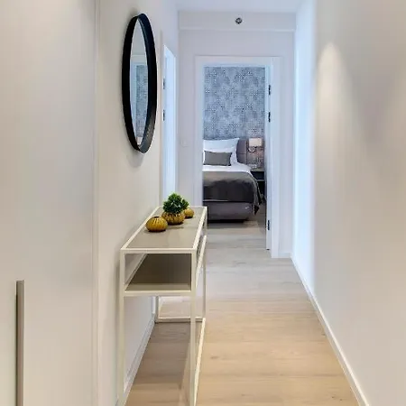 Four Blue Seasons - Luxury Apartment