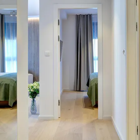 Four Blue Seasons - Luxury *