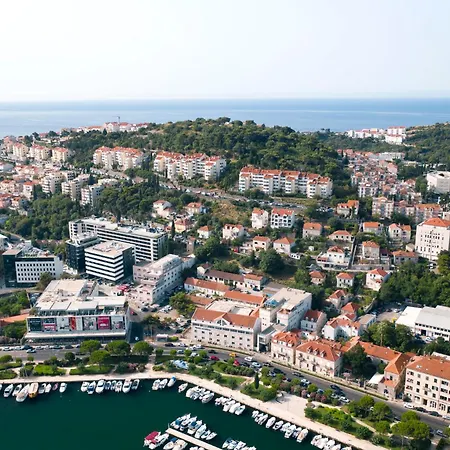 Four Blue Seasons - Luxury Appartamento *