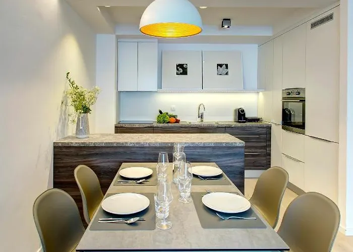 Four Blue Seasons - Luxury Apartament *
