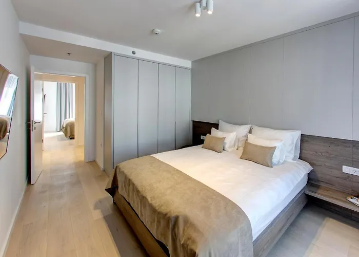 Four Blue Seasons - Luxury Apartament *