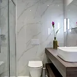 Four Blue Seasons - Luxury *
