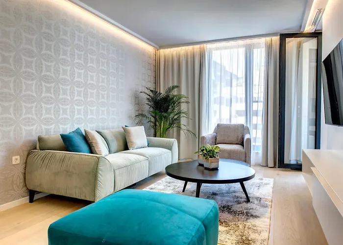 Four Blue Seasons - Luxury