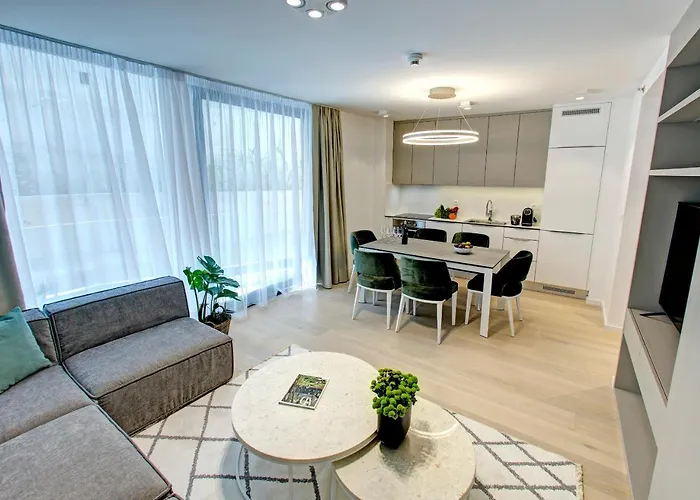 Four Blue Seasons - Luxury Apartment