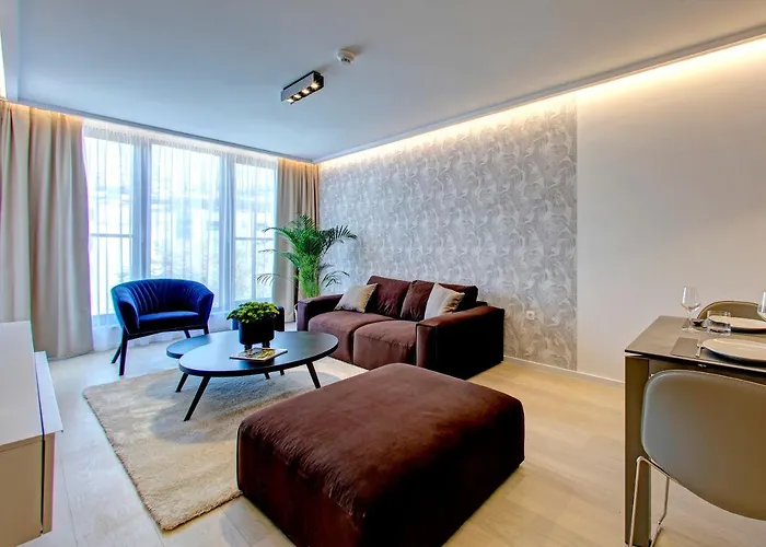 Four Blue Seasons - Luxury