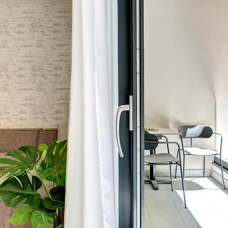 Four Blue Seasons - Luxury Lägenhet