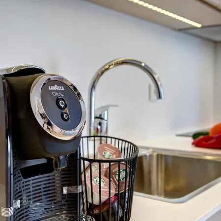 Four Blue Seasons - Luxury *