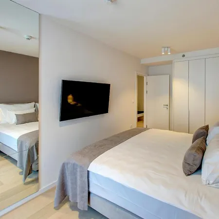 Four Blue Seasons - Luxury